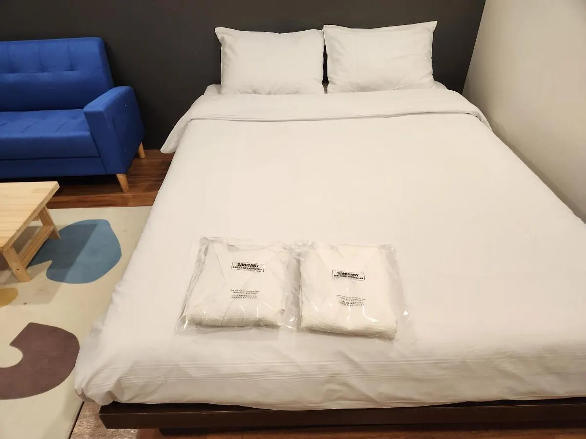 Navis Hotel Jeju 3*,
