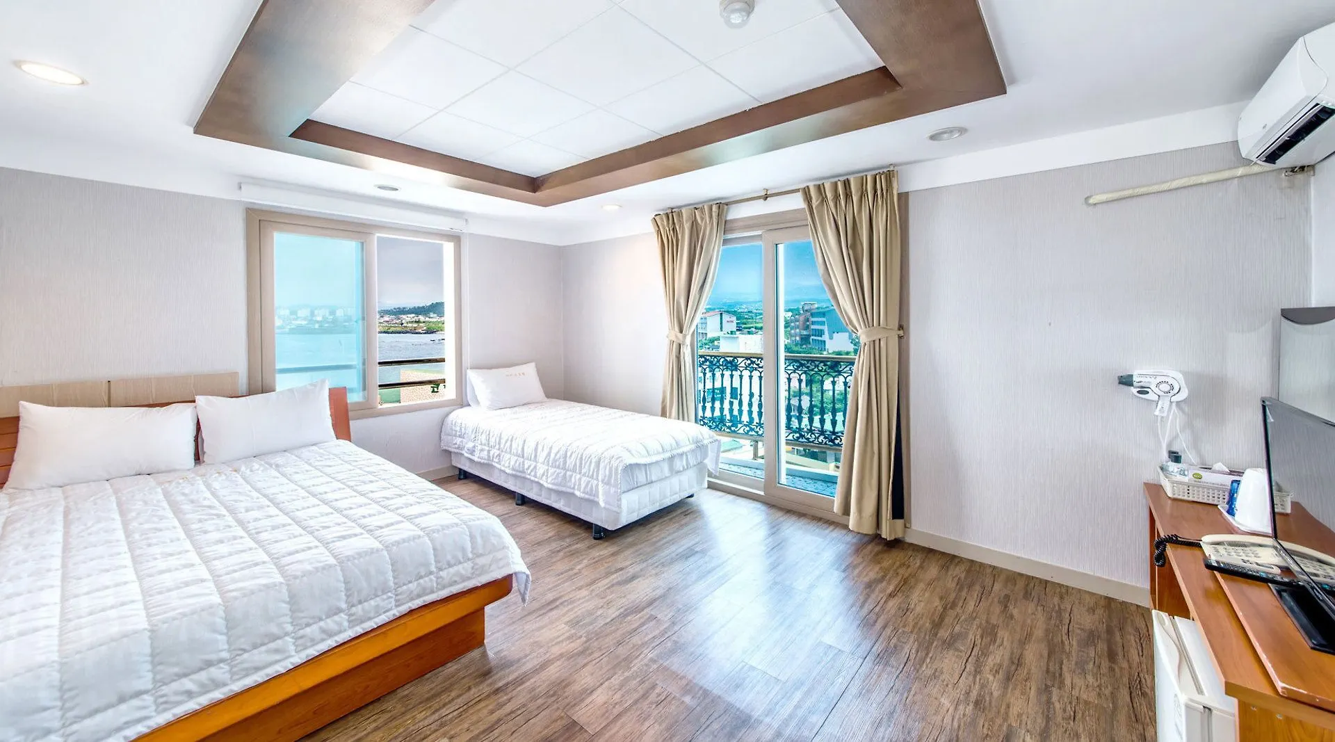 ***  Navis Hotel Jeju South Korea